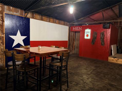 910 N Main Street Seymour TX 76380