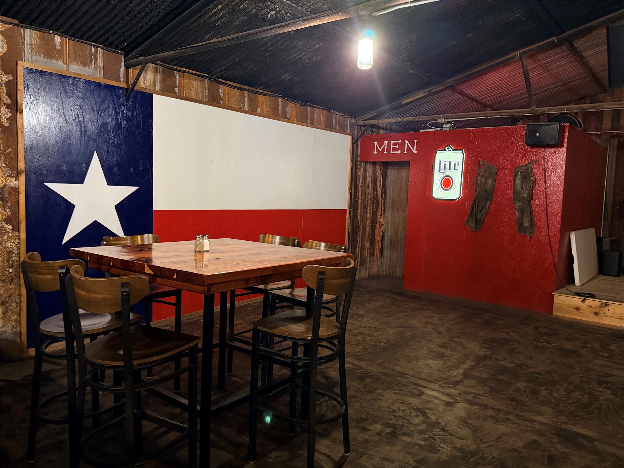 910 N Main Street Seymour TX 76380