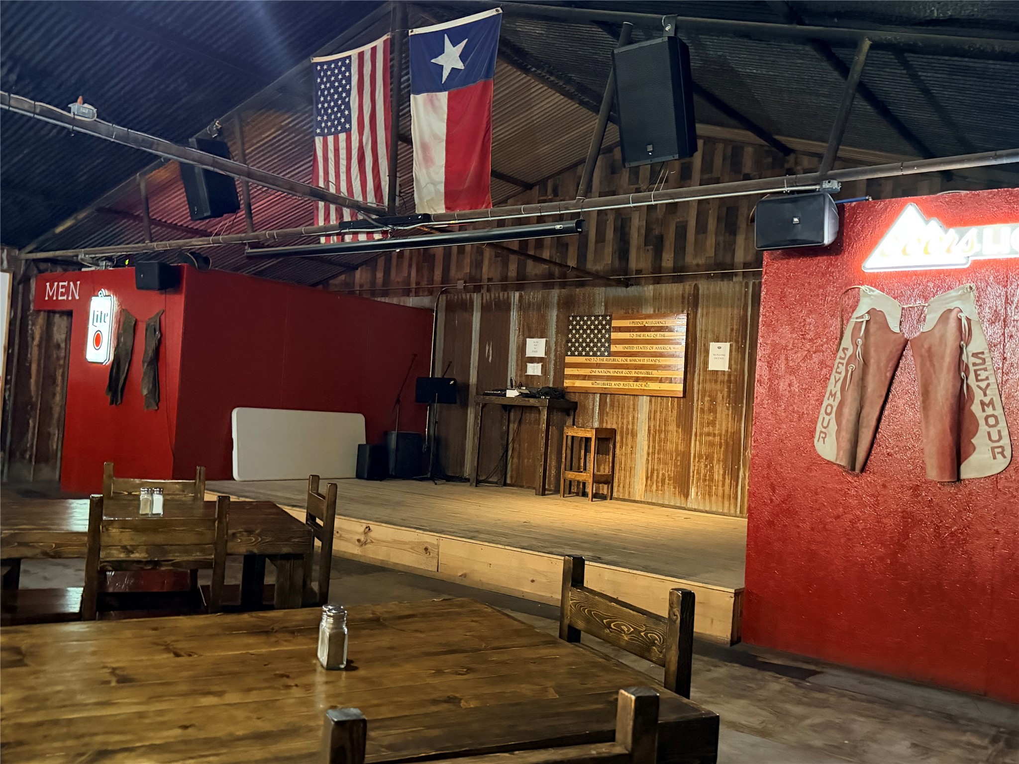 910 N Main Street Seymour TX 76380
