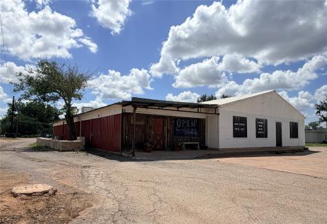 910 N Main Street Seymour TX 76380