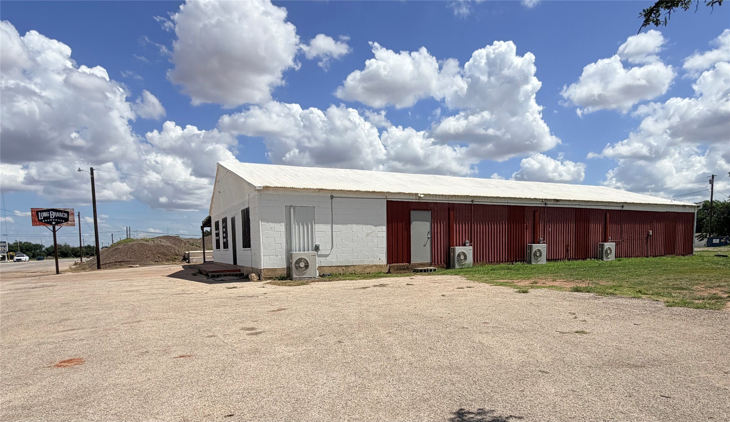 910 N Main Street Seymour TX 76380