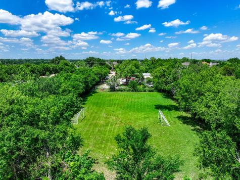 1013 E Fishcreek Road Grand Prairie TX 75052