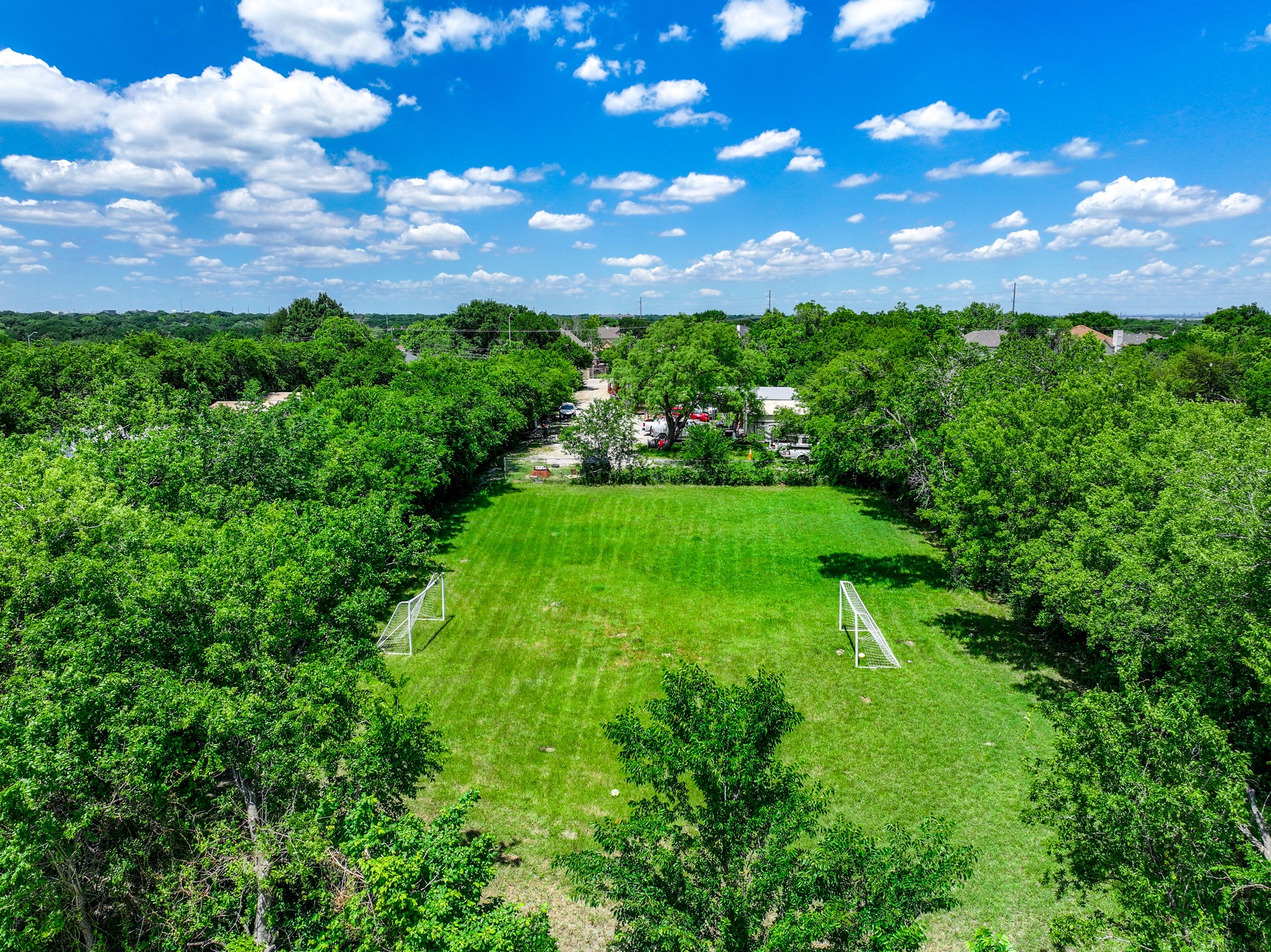 1013 E Fishcreek Road Grand Prairie TX 75052