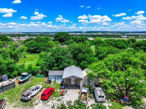 1013 E Fishcreek Road Grand Prairie TX 75052