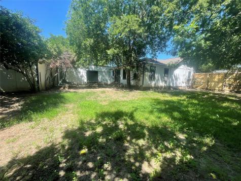 611 Crestside Dr Drive Duncanville TX 75137