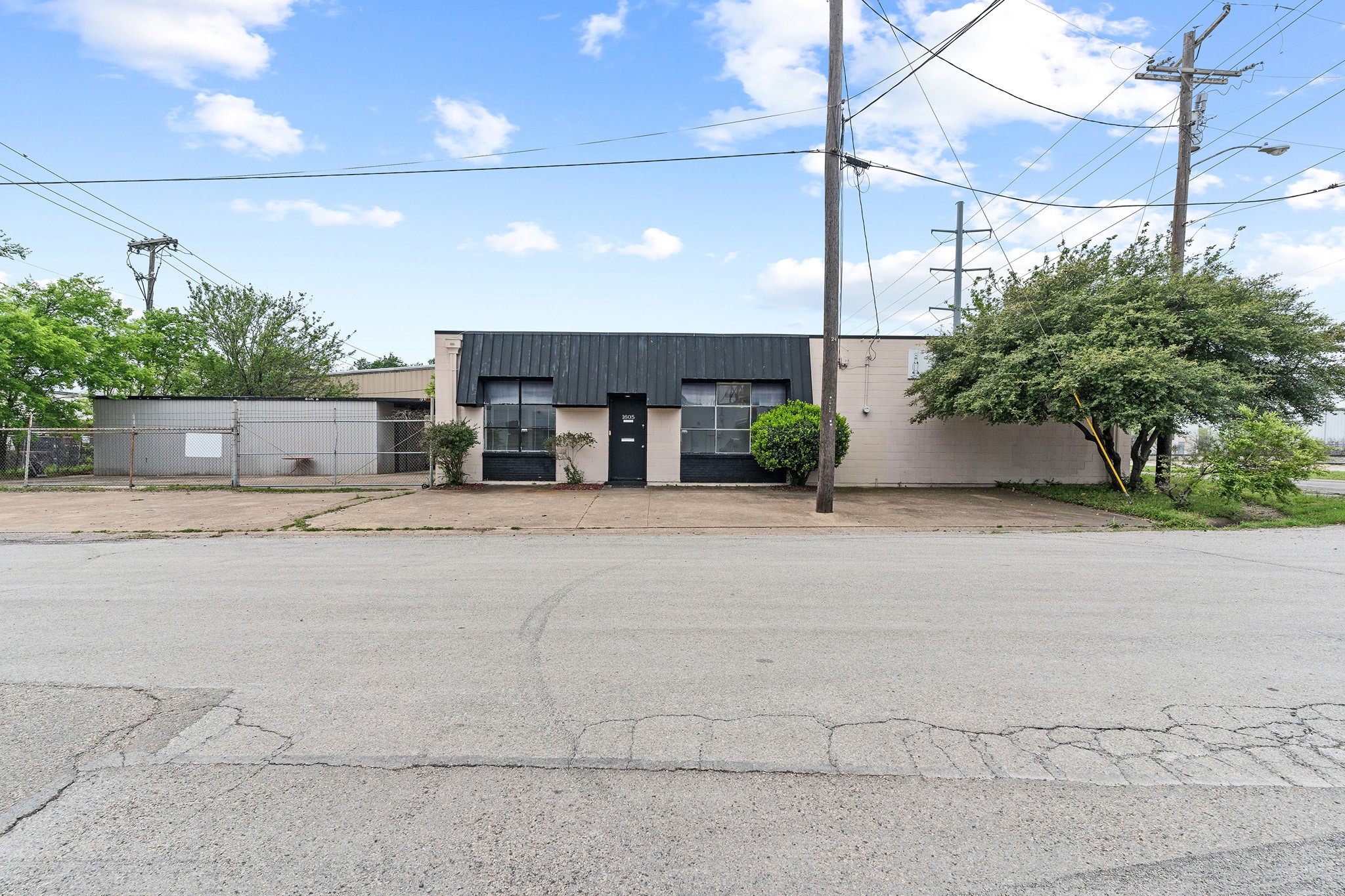 1605 Stevens Street Dallas TX 75228