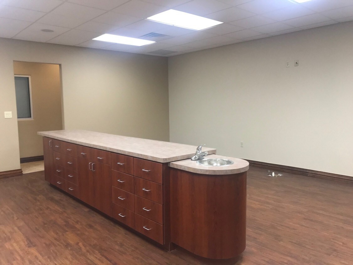 2567 Valley View Lane Farmers Branch TX 75234