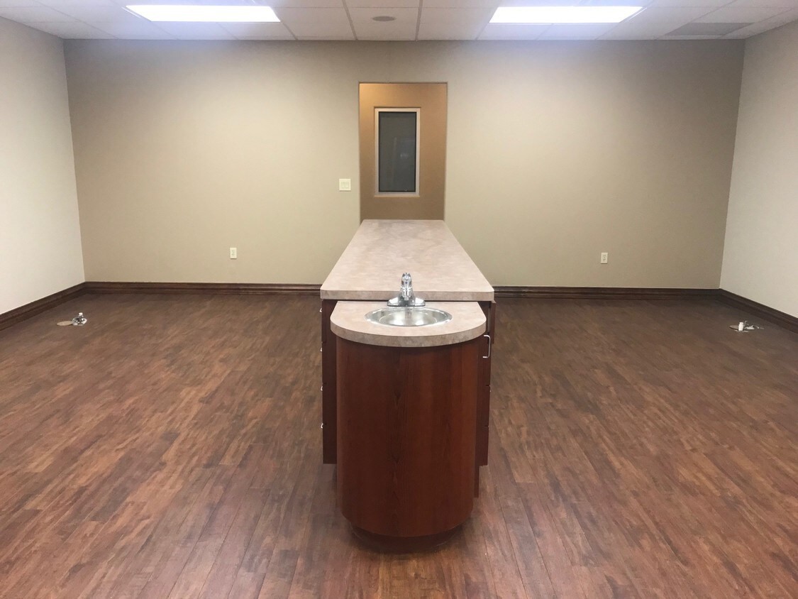 2567 Valley View Lane Farmers Branch TX 75234