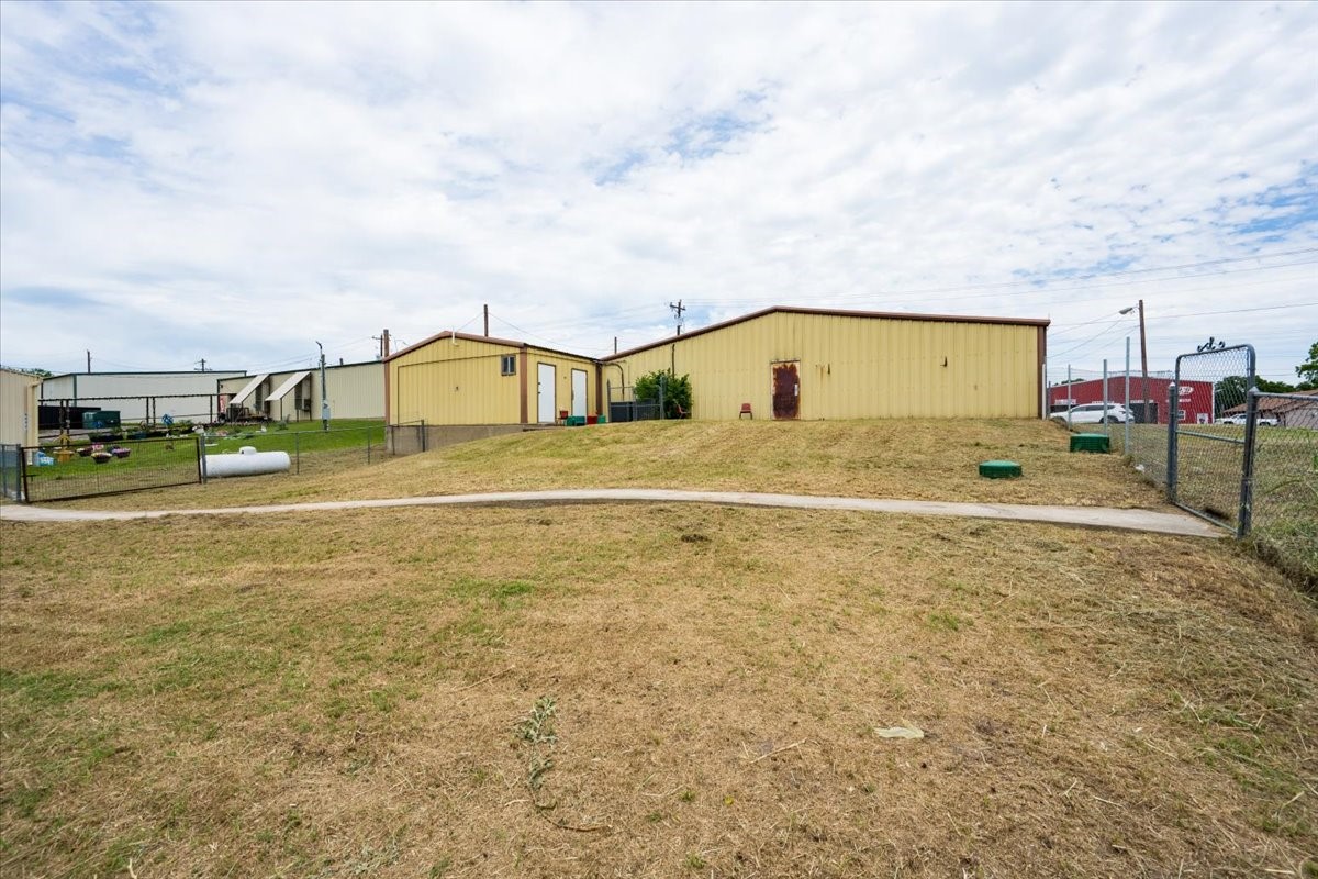 11361 & 11363 Fm 730 N Reno TX 76020