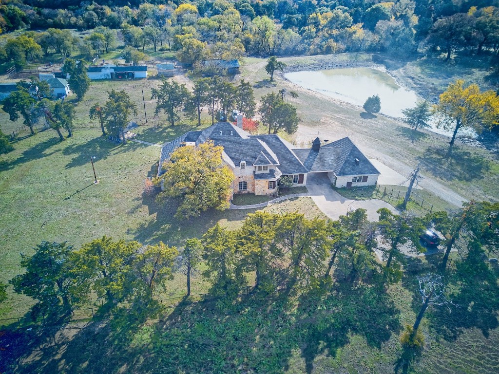 1318 N J Elmer Weaver Freeway Cedar Hill TX 75104