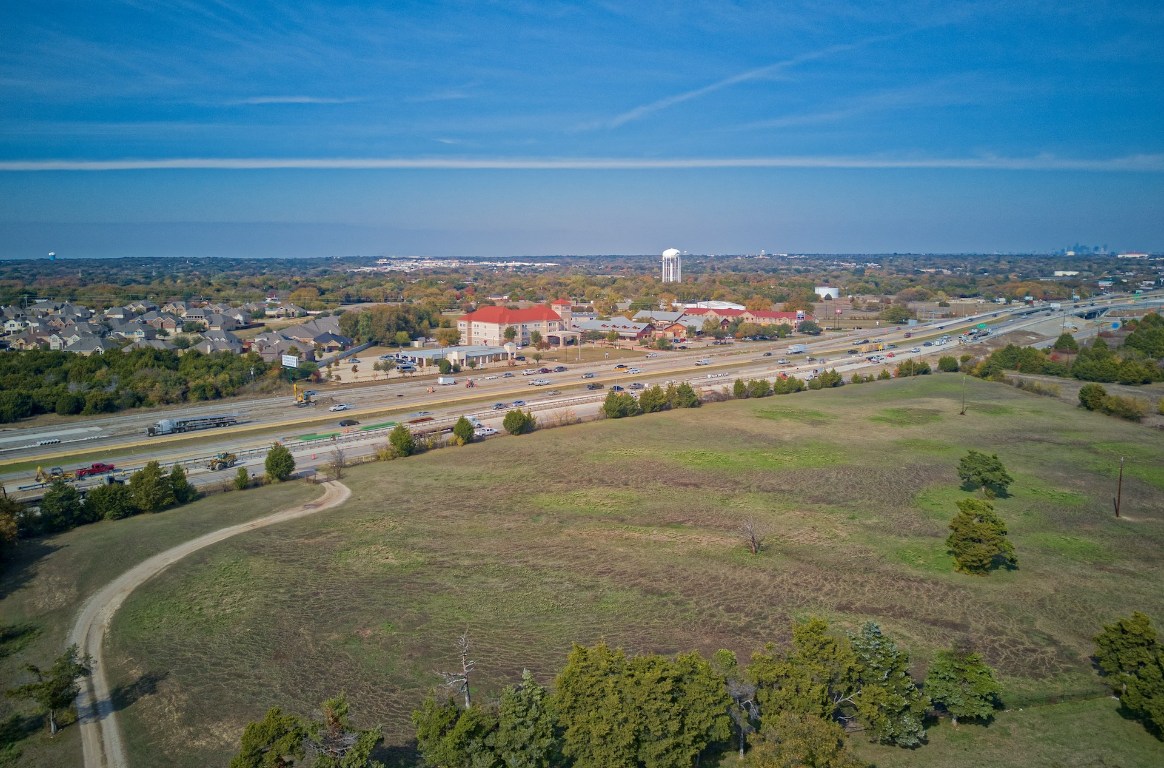1318 N J Elmer Weaver Freeway Cedar Hill TX 75104