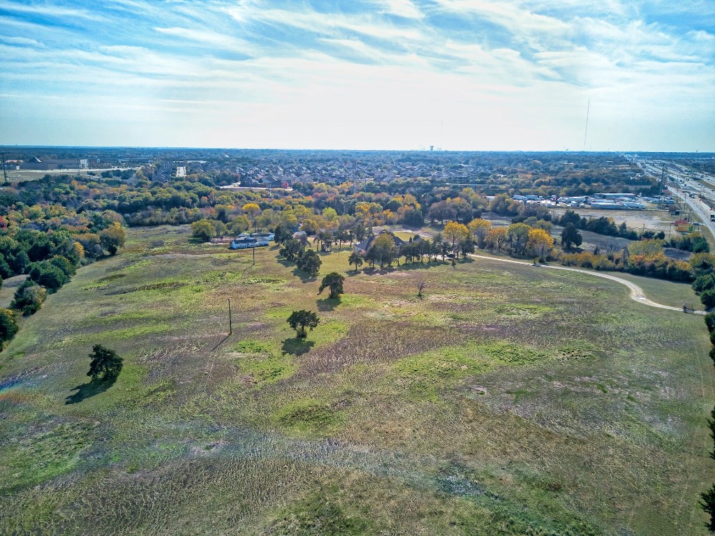 1318 N J Elmer Weaver Freeway Cedar Hill TX 75104