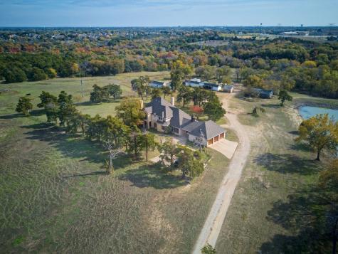 1318 N J Elmer Weaver Freeway Cedar Hill TX 75104