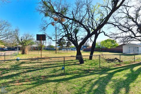 2450 Maple Street Abilene TX 79602
