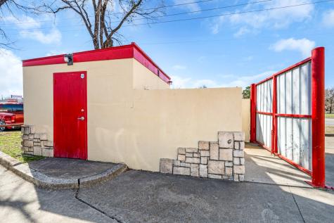 1014 W Moore Avenue Terrell TX 75160