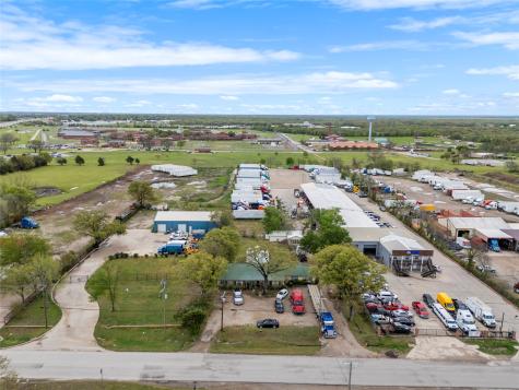 303 W Simonds Road Seagoville TX 75159