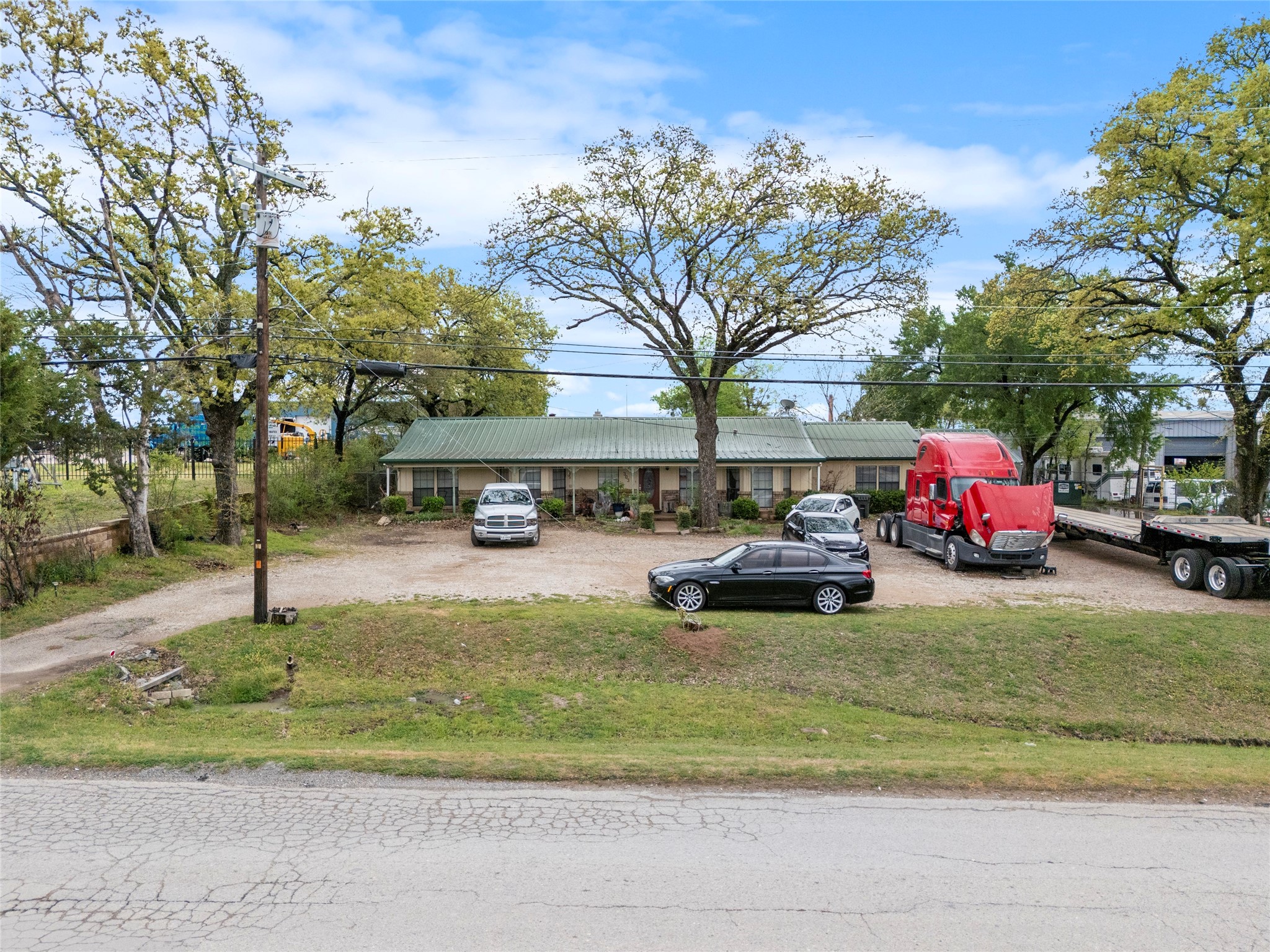 303 W Simonds Road Seagoville TX 75159