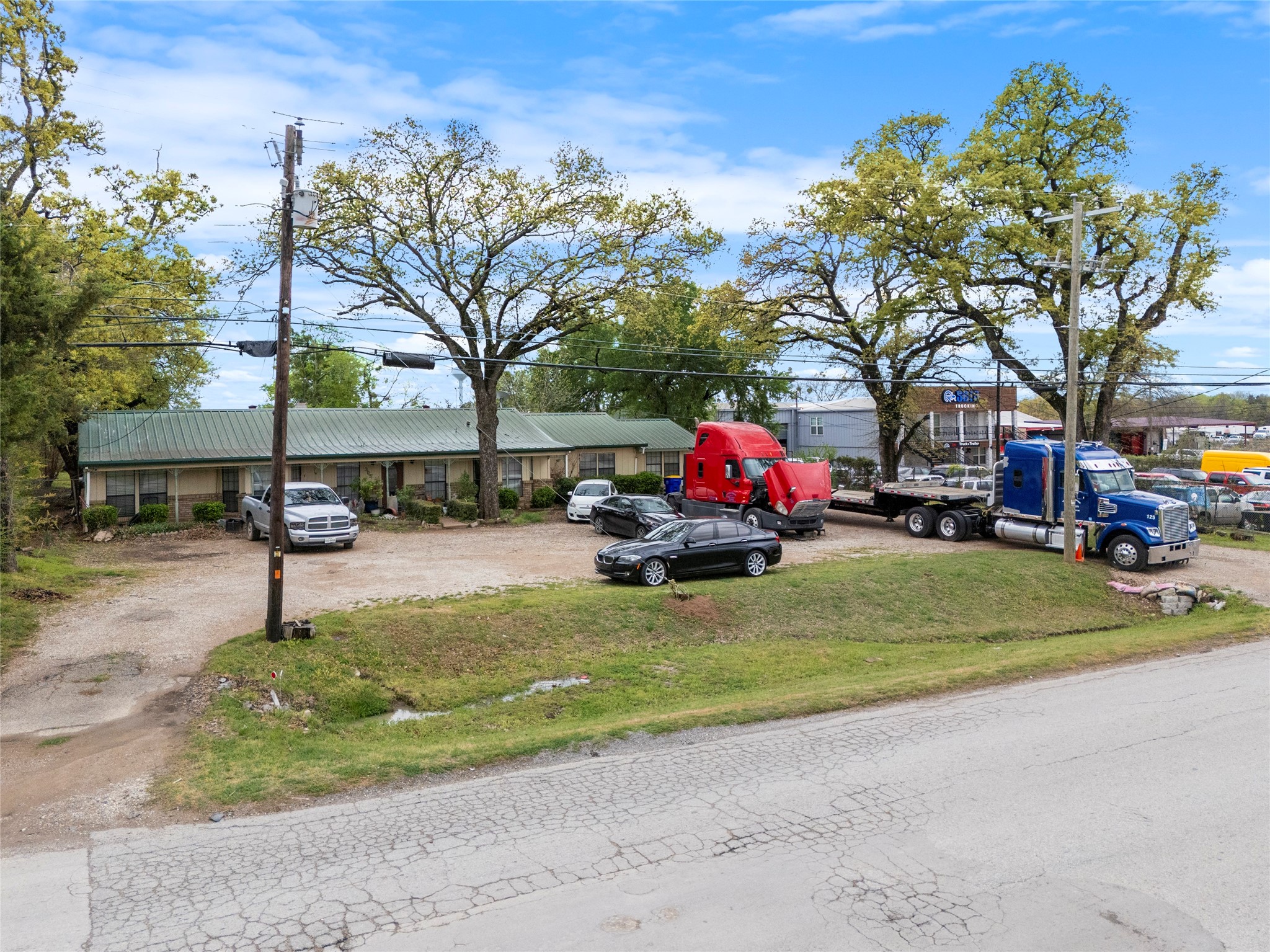 303 W Simonds Road Seagoville TX 75159