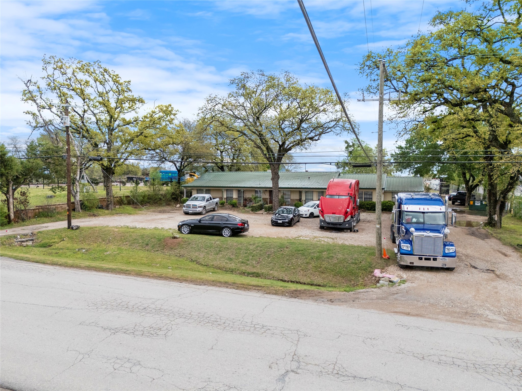303 W Simonds Road Seagoville TX 75159