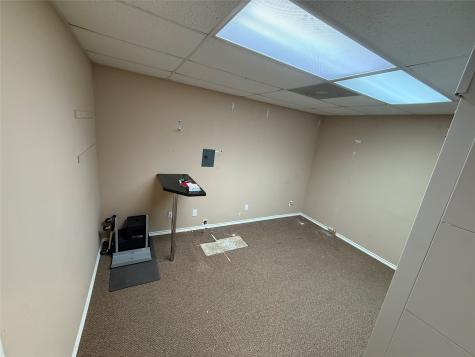 417 N Main Street Bonham TX 75418