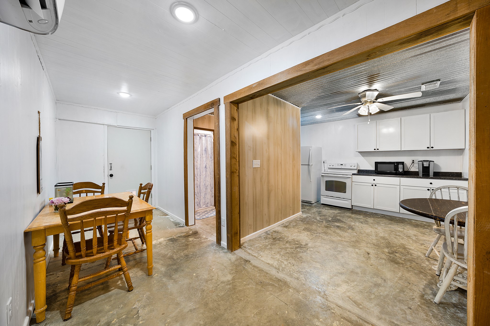 8050 W Interstate Highway 30 Cumby TX 75433