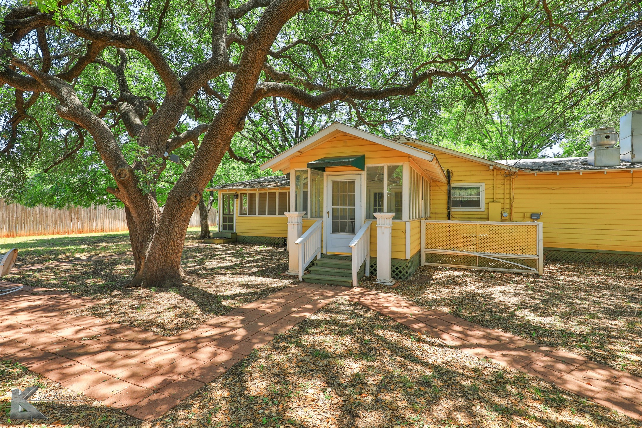402 North Street Buffalo Gap TX 79508