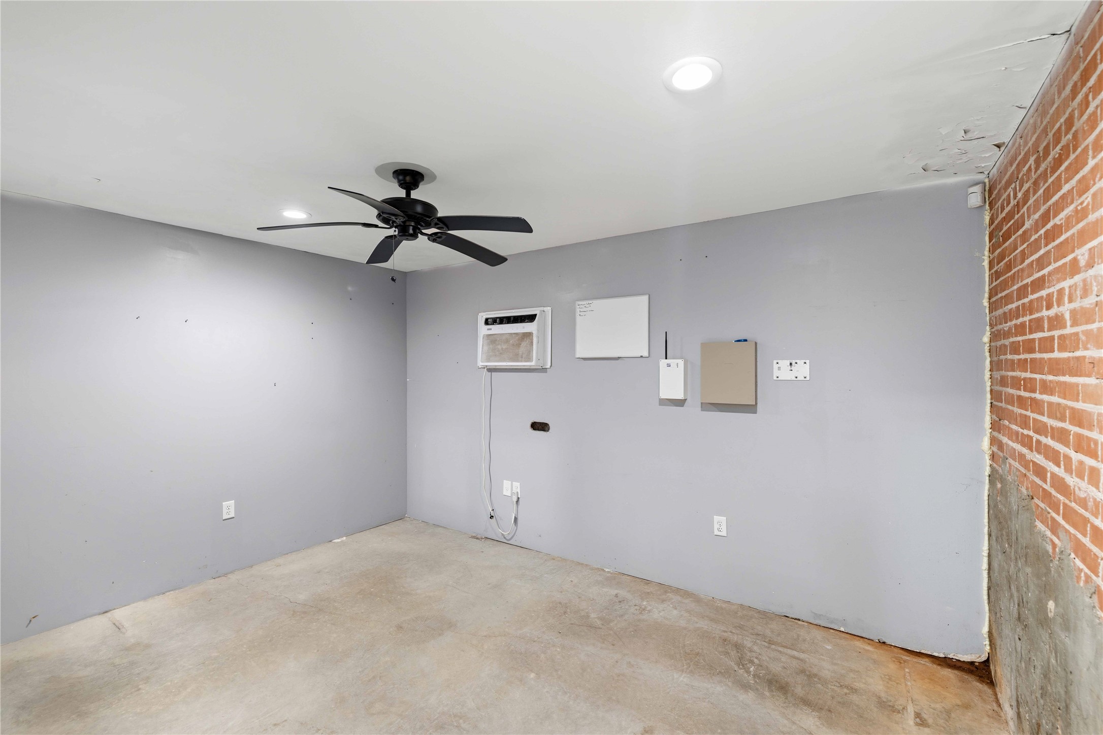 119 E Kyle Street Bangs TX 76823
