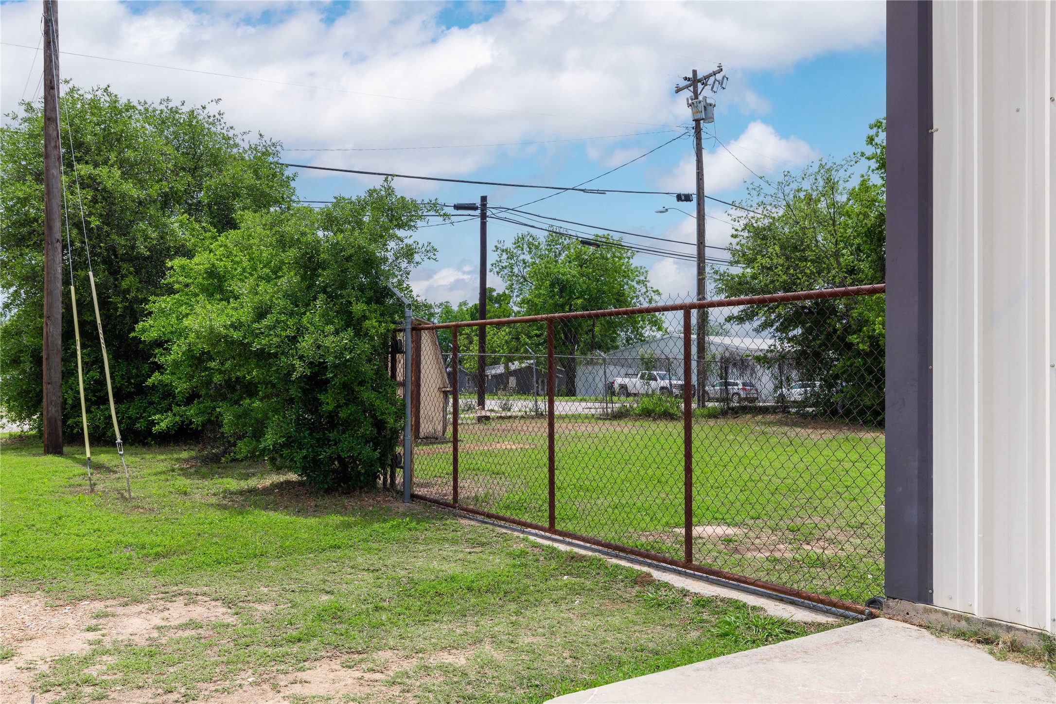 119 E Kyle Street Bangs TX 76823