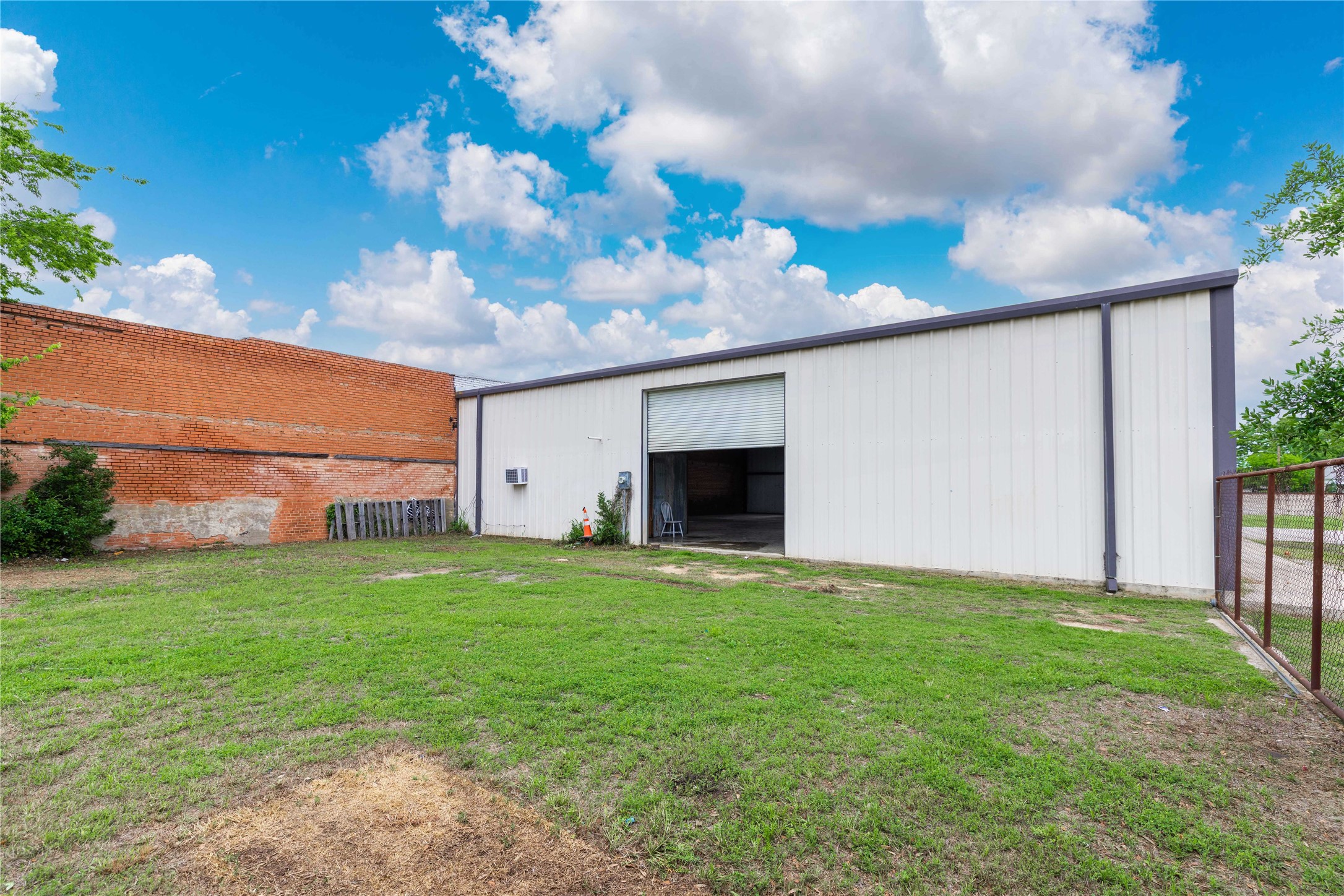 119 E Kyle Street Bangs TX 76823
