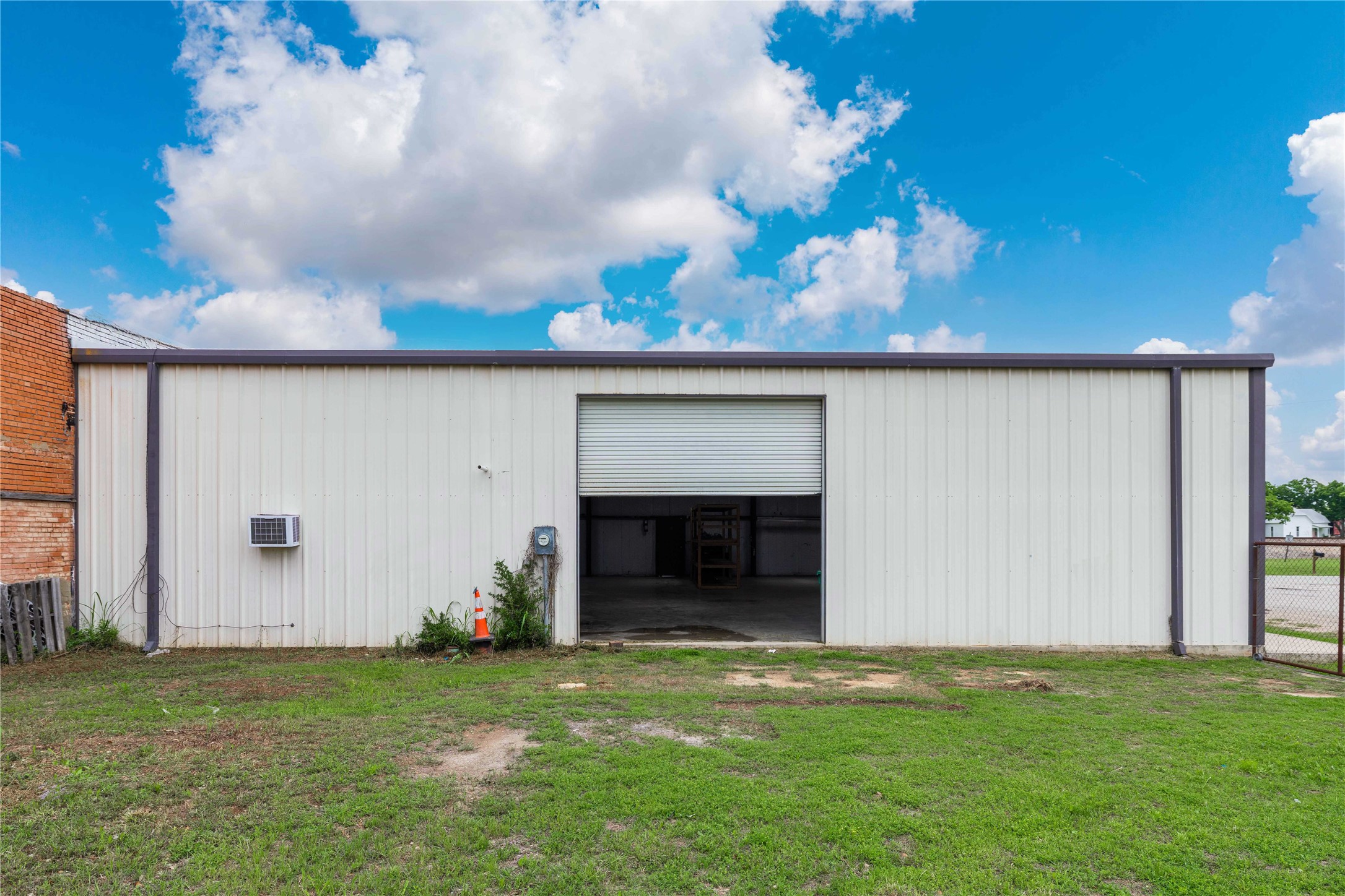 119 E Kyle Street Bangs TX 76823