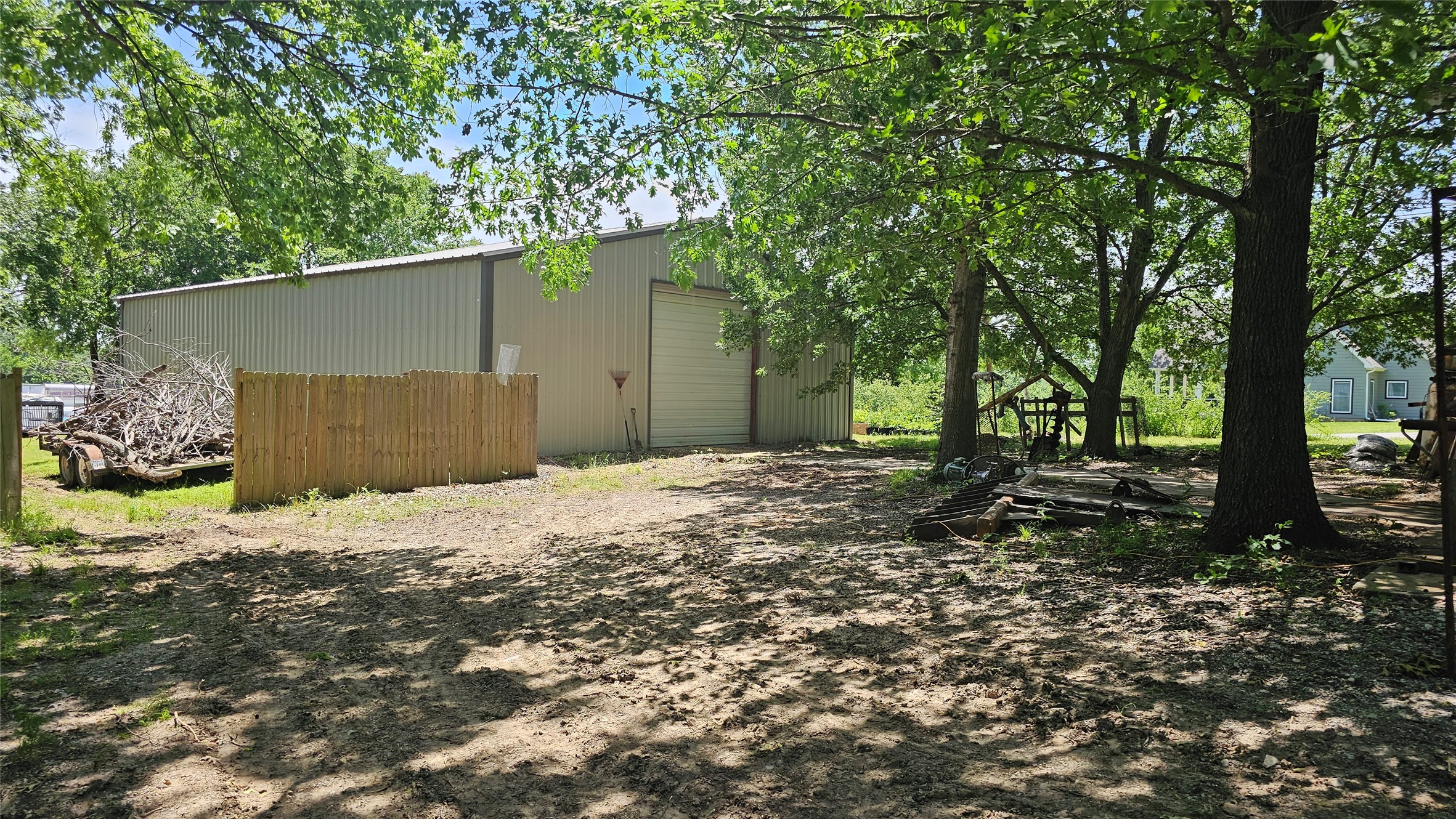 223 W 2nd Street Bonham TX 75418