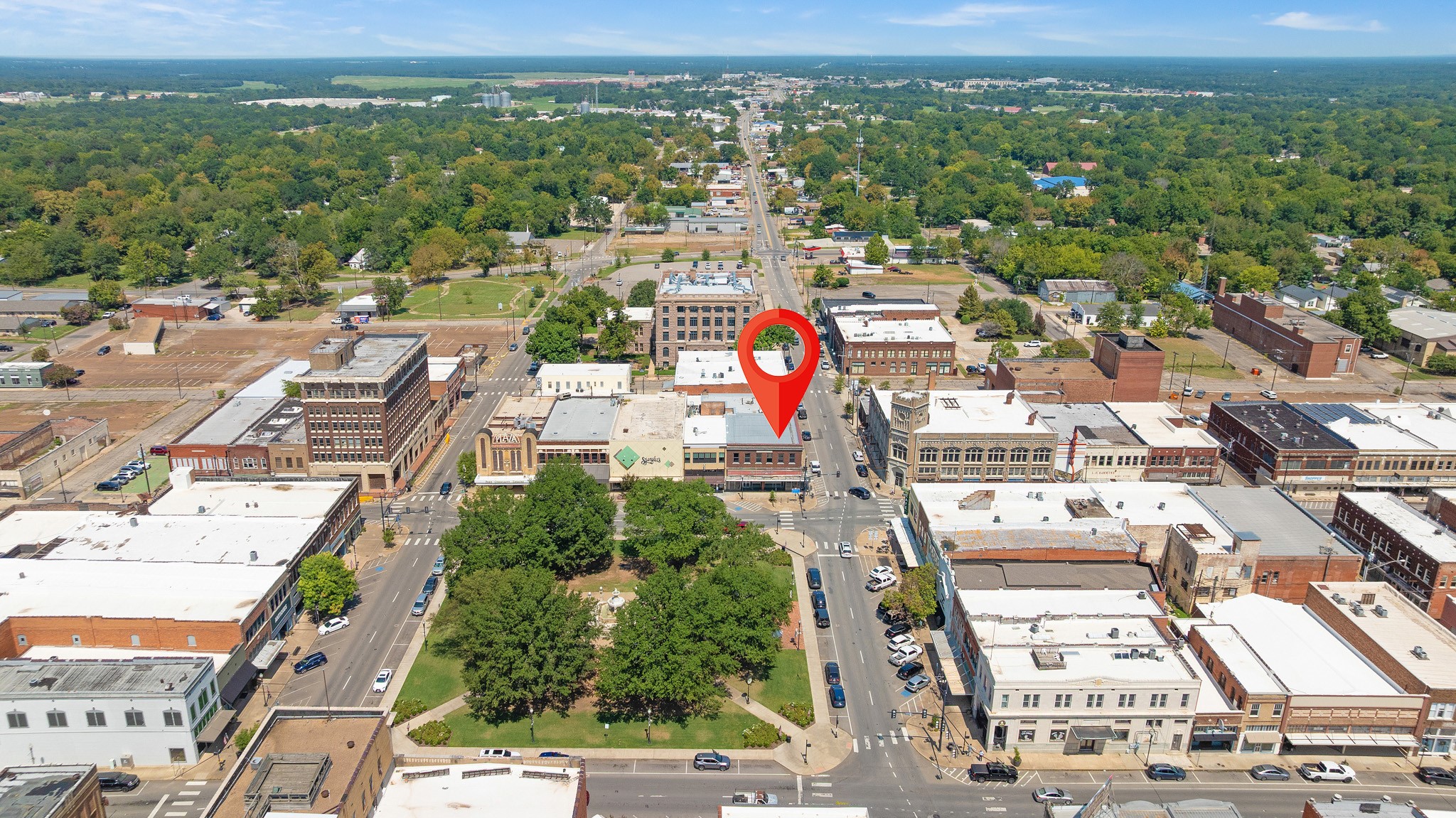 4 N Plaza Paris TX 75460