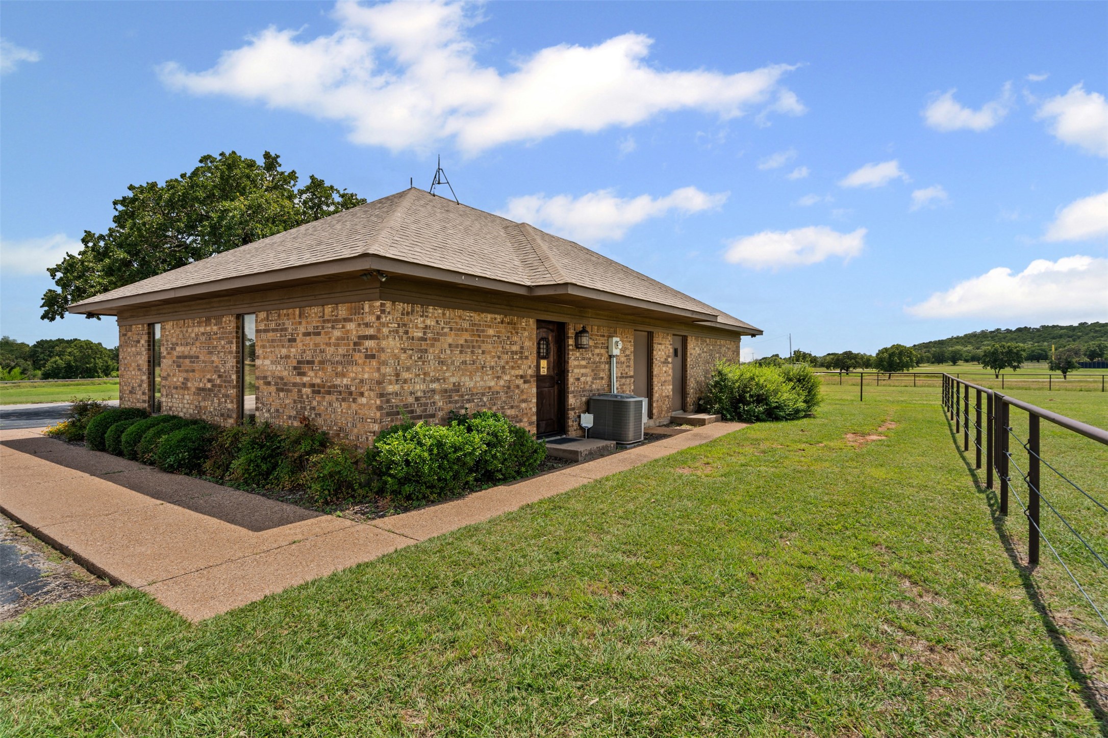 108 Carol Street Graham TX 76450