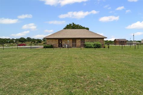 108 Carol Street Graham TX 76450