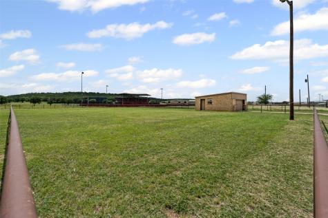 108 Carol Street Graham TX 76450