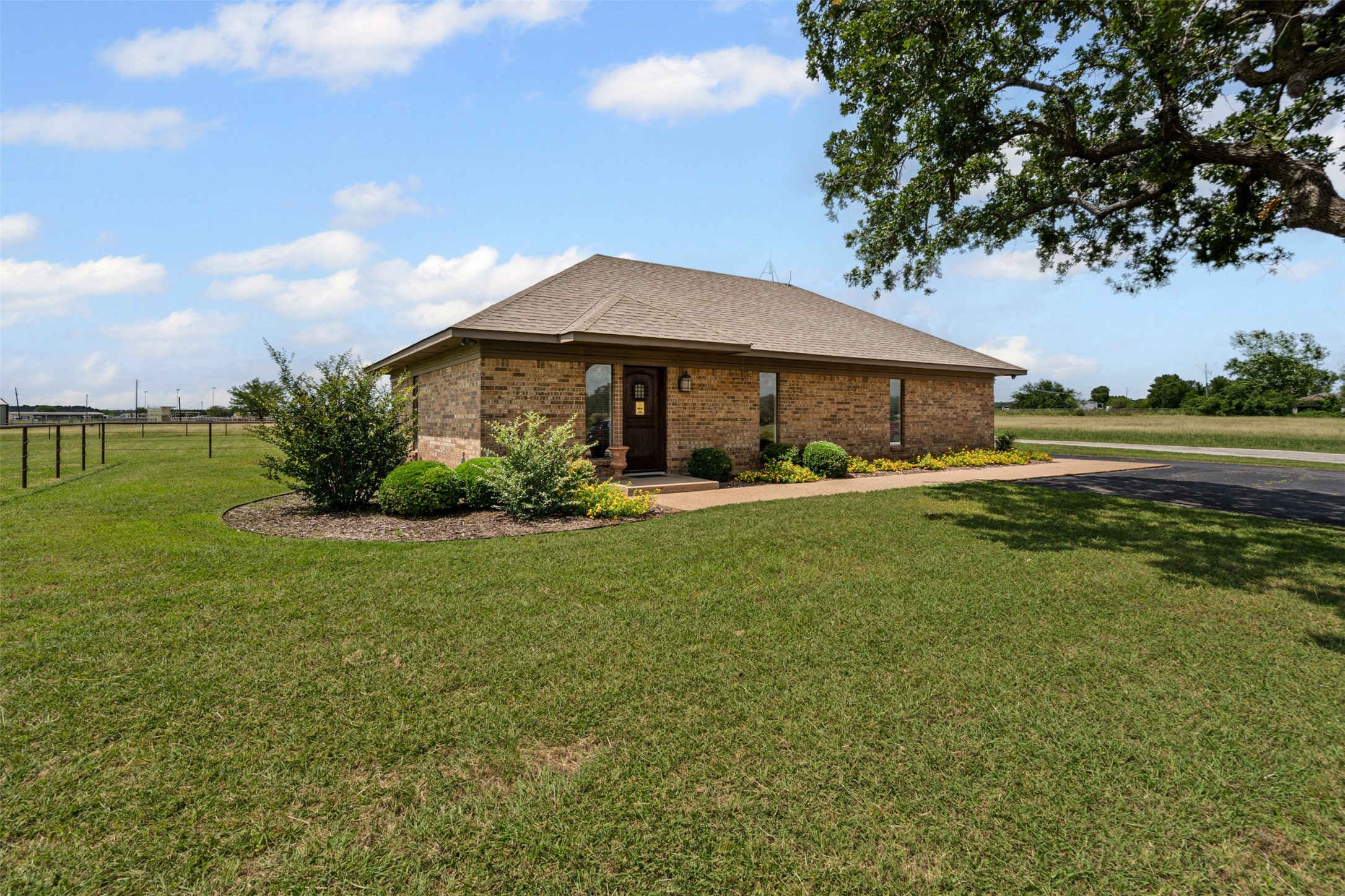 108 Carol Street Graham TX 76450