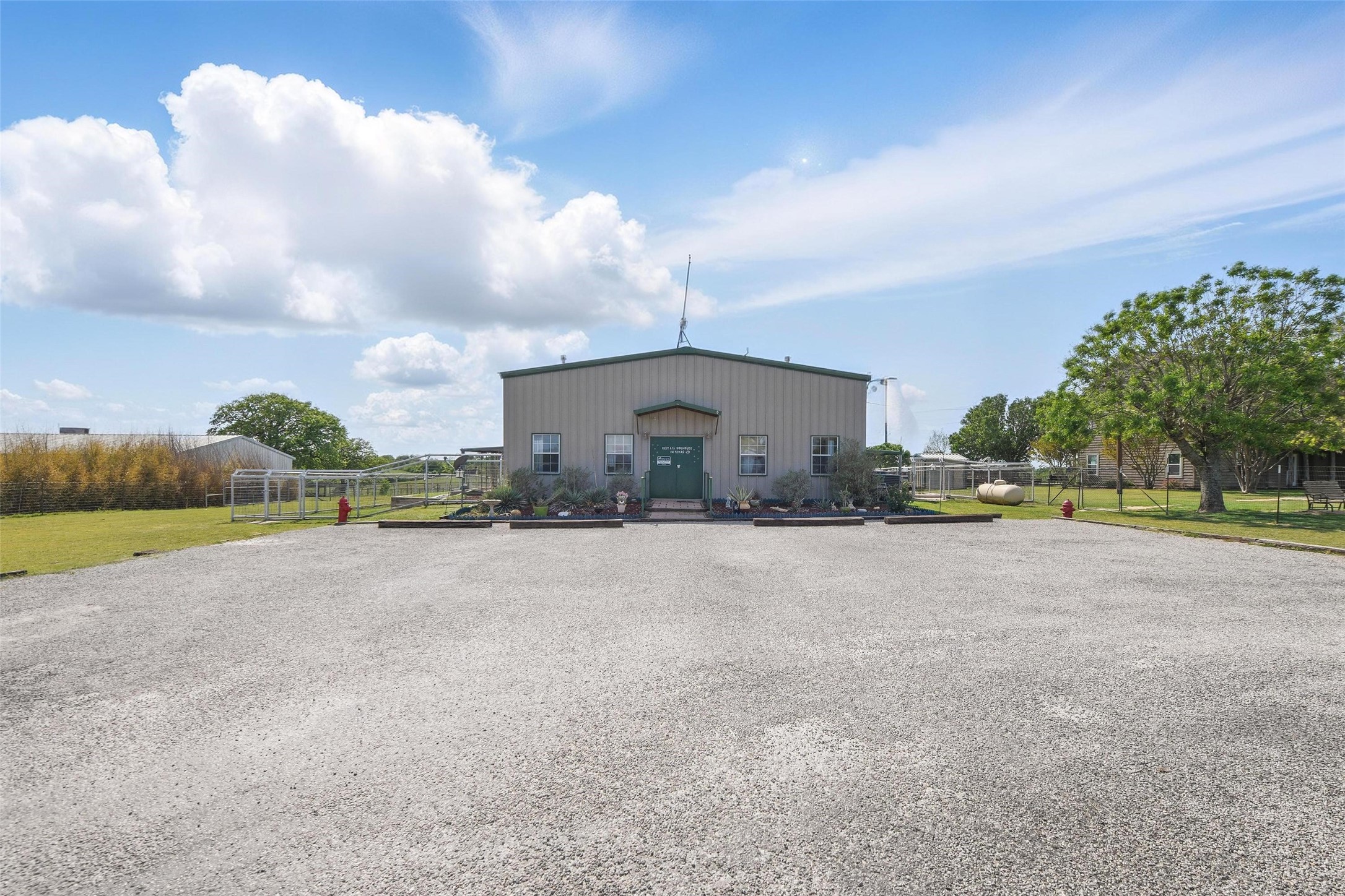 222A Fox Road Weatherford TX 76088