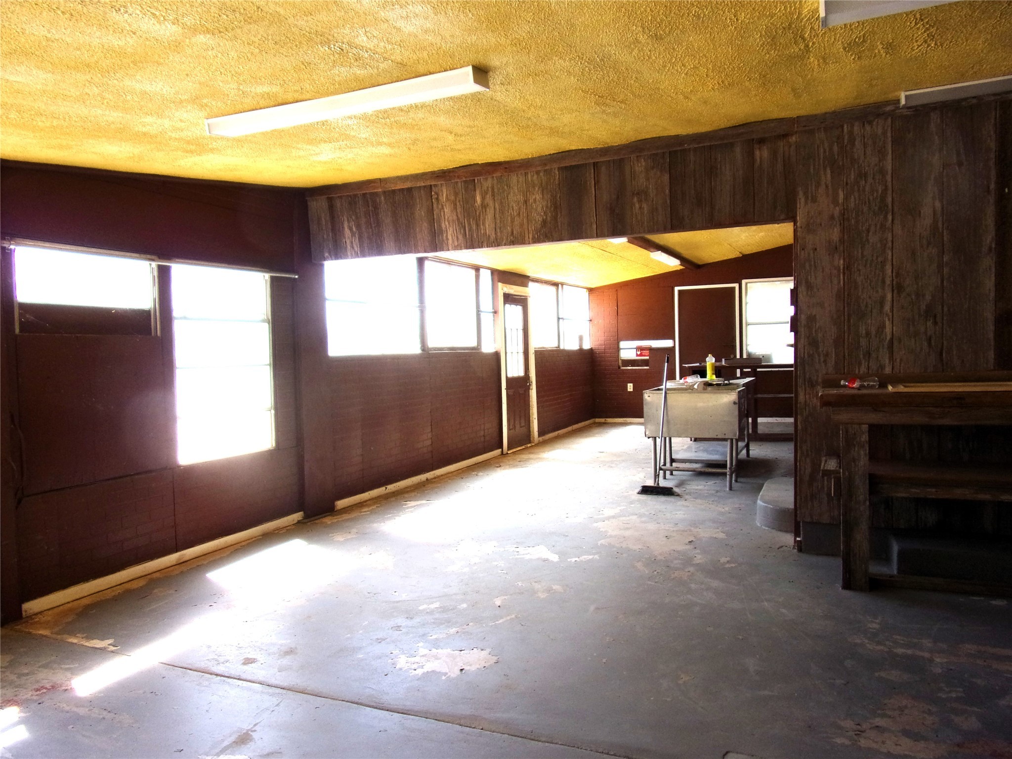 806 North High San Saba TX 76877