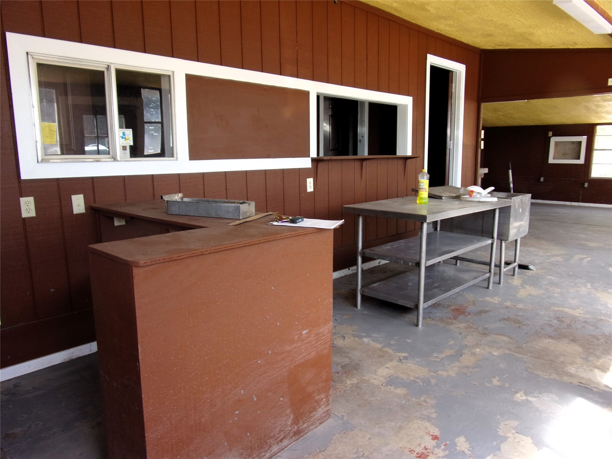 806 North High San Saba TX 76877