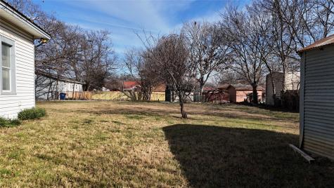213 W Eldred Street Burleson TX 76028