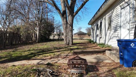 213 W Eldred Street Burleson TX 76028