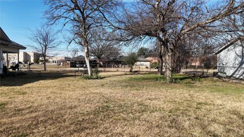 213 W Eldred Street Burleson TX 76028