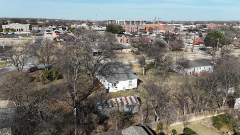 213 W Eldred Street Burleson TX 76028