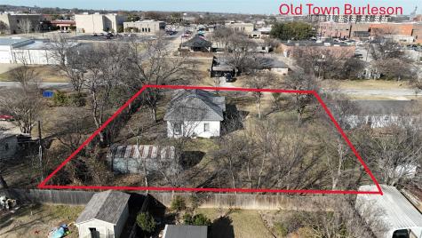 213 W Eldred Street Burleson TX 76028
