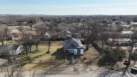 213 W Eldred Street Burleson TX 76028