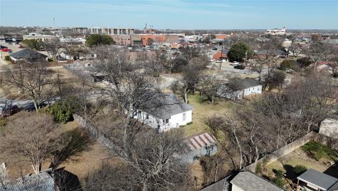 213 W Eldred Street Burleson TX 76028