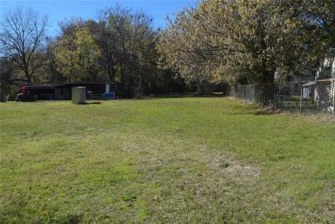 512 S Johnson Street Mineola TX 75773