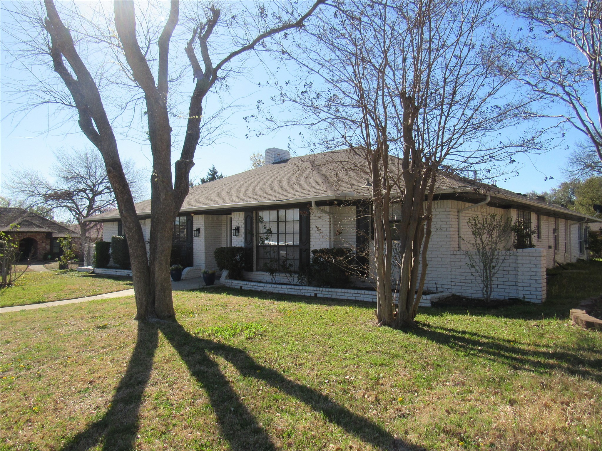 9754 Amberley Drive Dallas TX 75243