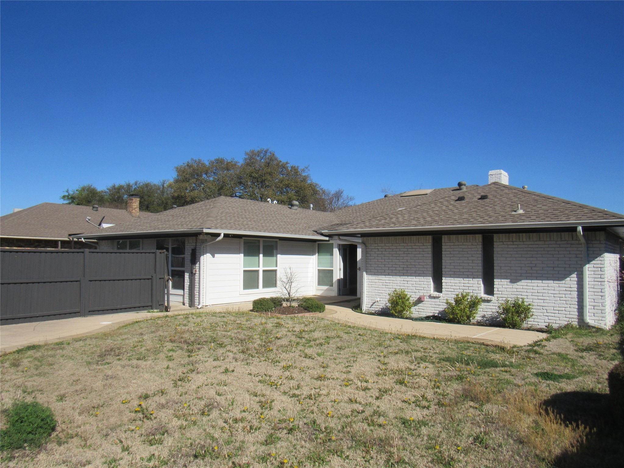 9754 Amberley Drive Dallas TX 75243