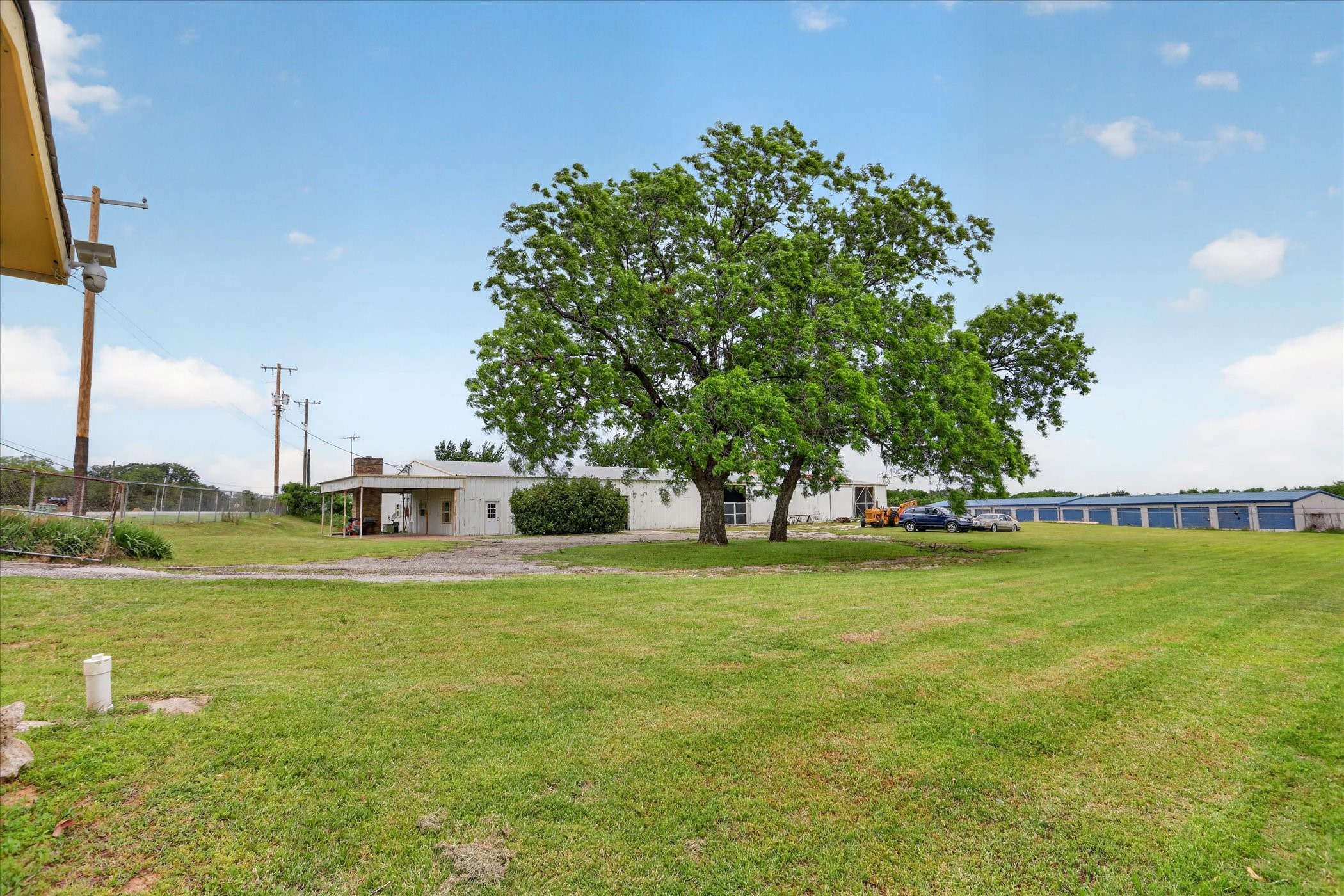 1092 W Highway 199 Springtown TX 76082